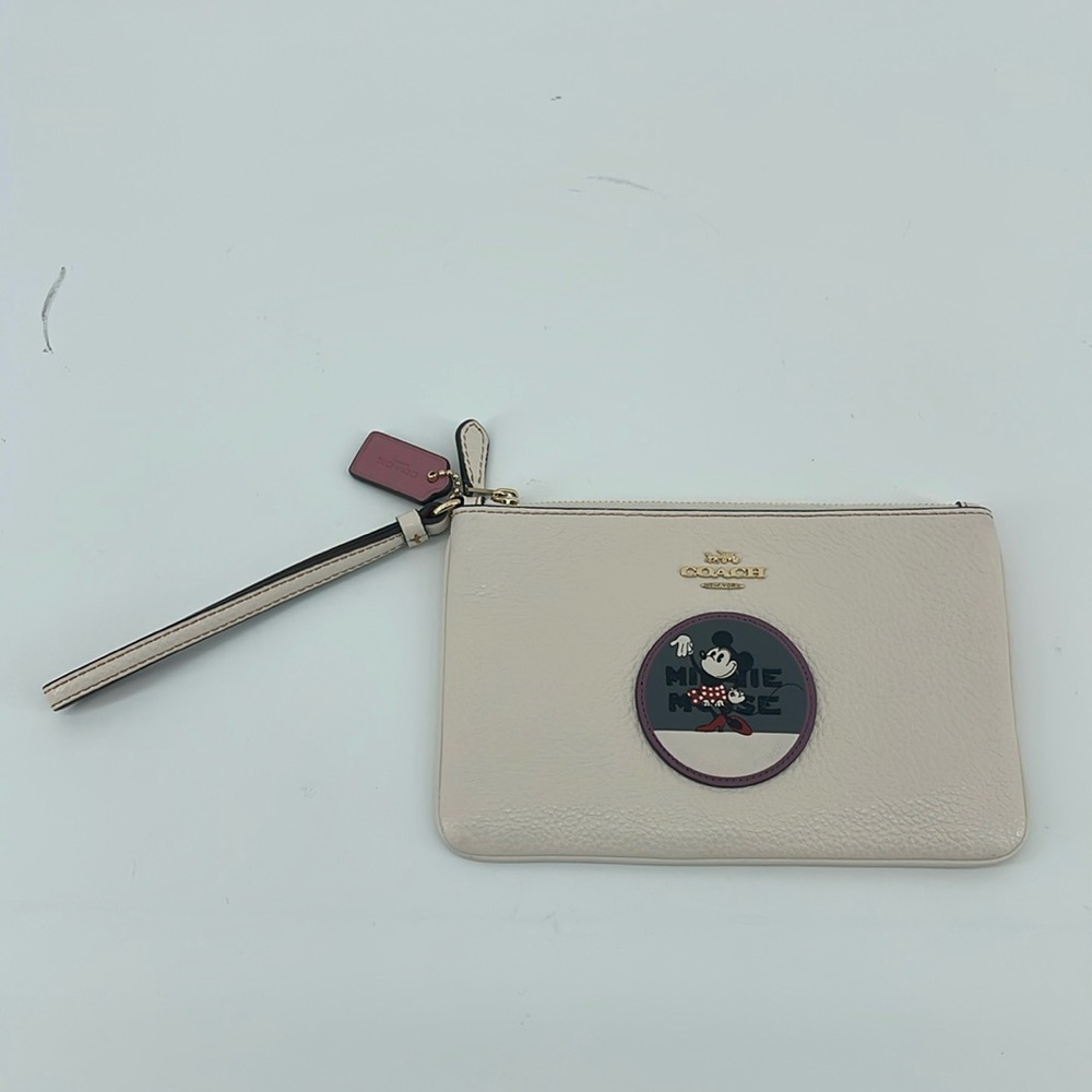 Coach x Disney Boxed Minnie Mouse Small Wristlet With Patches A21